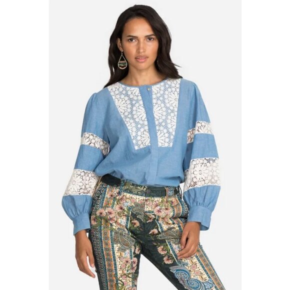 💕JOHNNY WAS💕 Thalassa Pieced Button-down Shirt Lace Detail Chambray Blue NWT - Picture 3 of 16